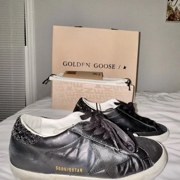 Golden Goose Black and White Men's Sneakers - Picture 2 of 7